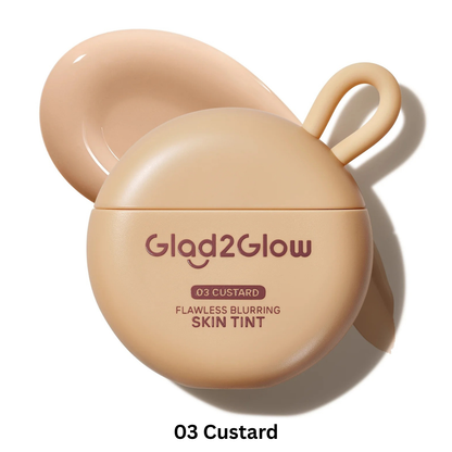 Glad2Glow FLAWLESS BLURRING SKIN TINT Tinted Moisturizer  - 30 g